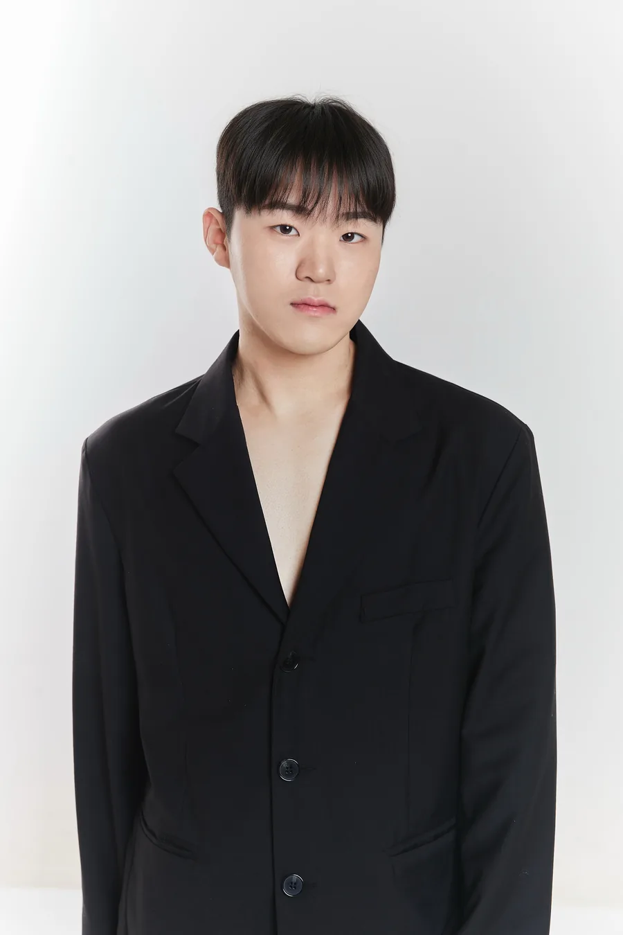 김범 디자이너 · 준오헤어 합정메세나폴리스점